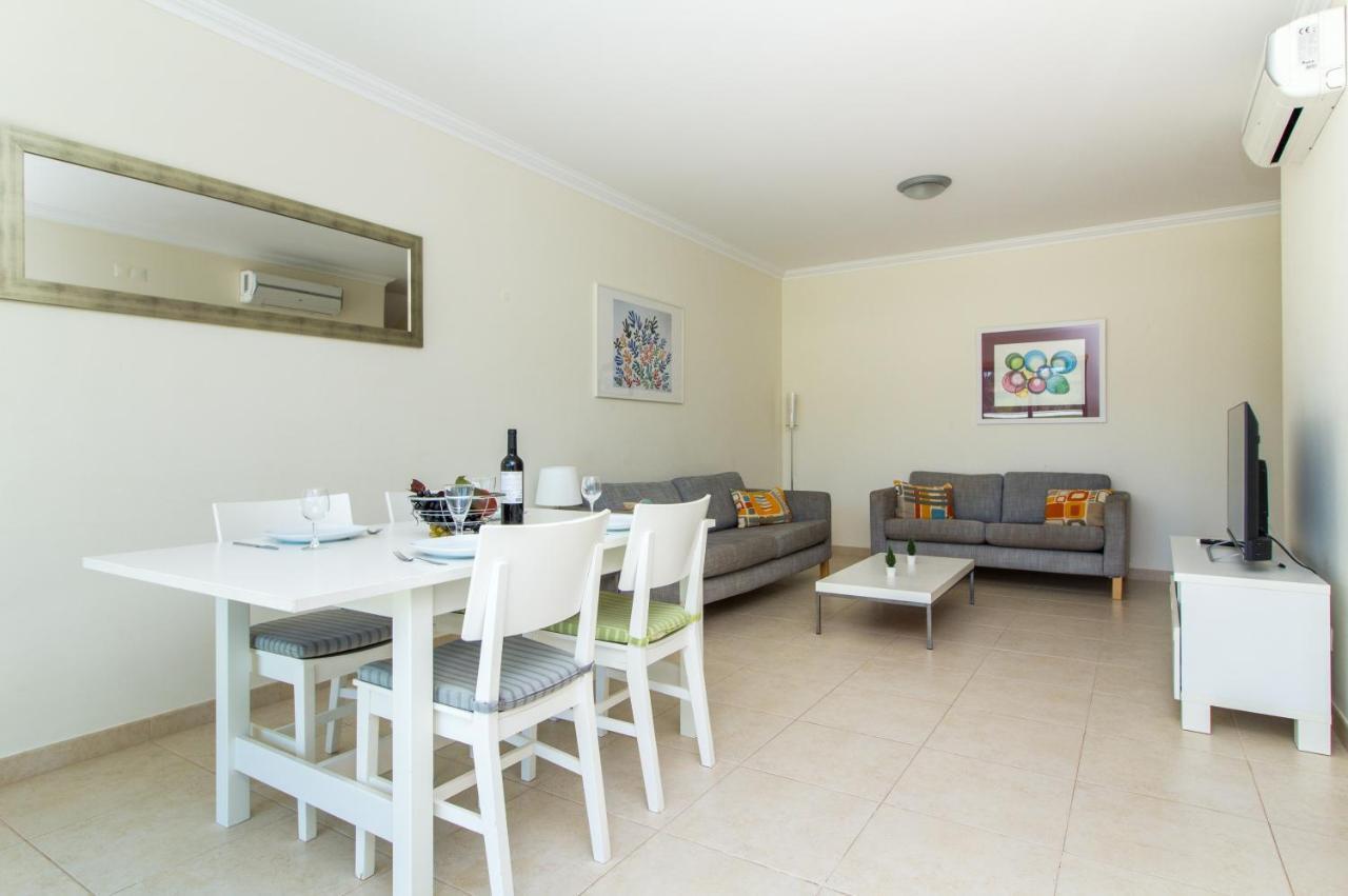 Villa White House By Stay-ici, Algarve Holiday